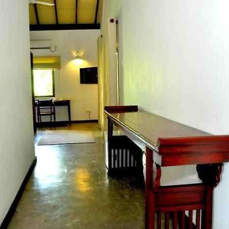 Roman Lake Ayurveda Boutique Resort Ahungalla Ngoại thất bức ảnh