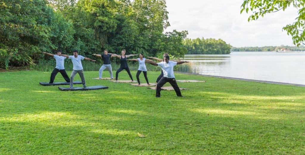 Roman Lake Ayurveda Boutique Resort Ahungalla Ngoại thất bức ảnh