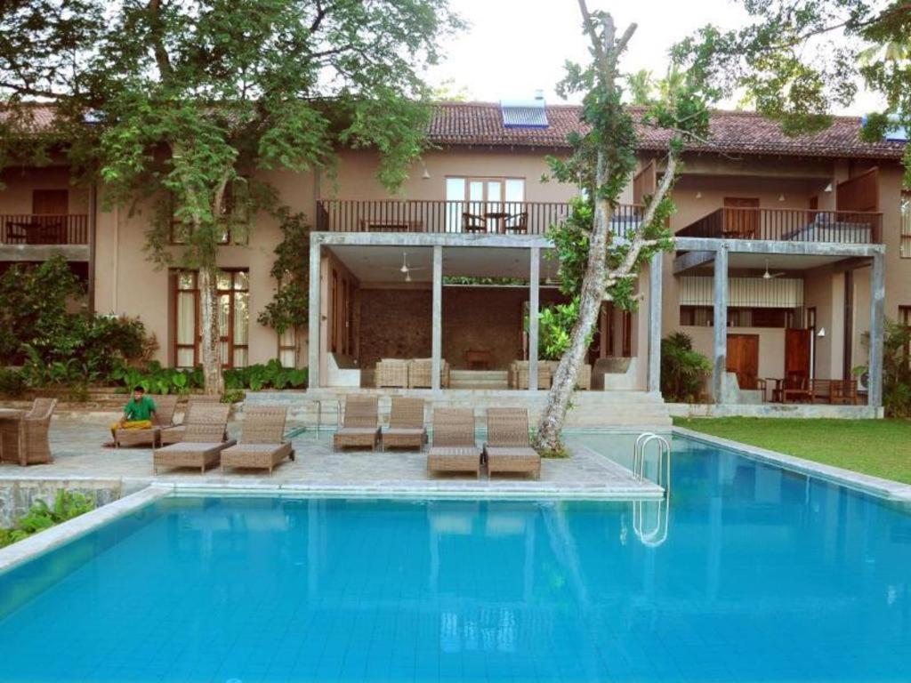 Roman Lake Ayurveda Boutique Resort Ahungalla Ngoại thất bức ảnh