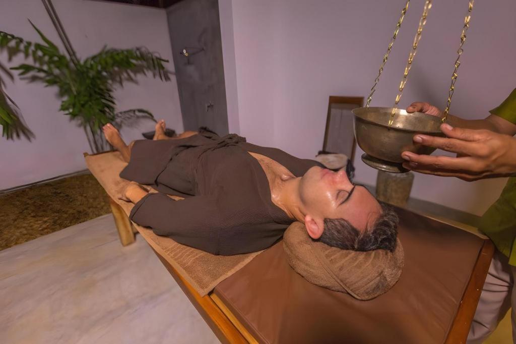 Roman Lake Ayurveda Boutique Resort Ahungalla Ngoại thất bức ảnh
