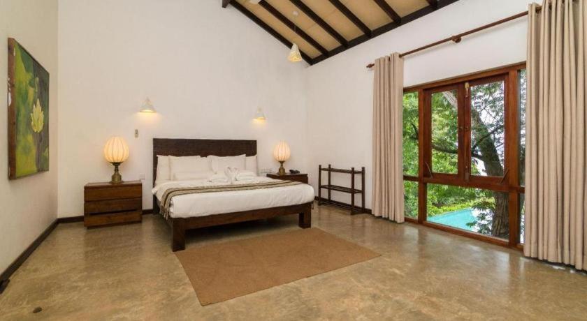 Roman Lake Ayurveda Boutique Resort Ahungalla Ngoại thất bức ảnh