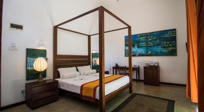 Roman Lake Ayurveda Boutique Resort Ahungalla Ngoại thất bức ảnh