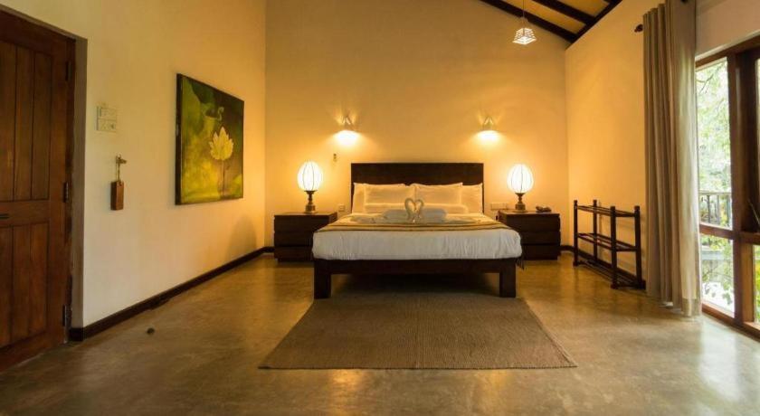 Roman Lake Ayurveda Boutique Resort Ahungalla Ngoại thất bức ảnh